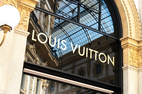 With its exquisite craftsmanship and iconic designs, Louis Vuitton products are some of the most coveted items in the fashion industry. . Louis vuitton employee discounts